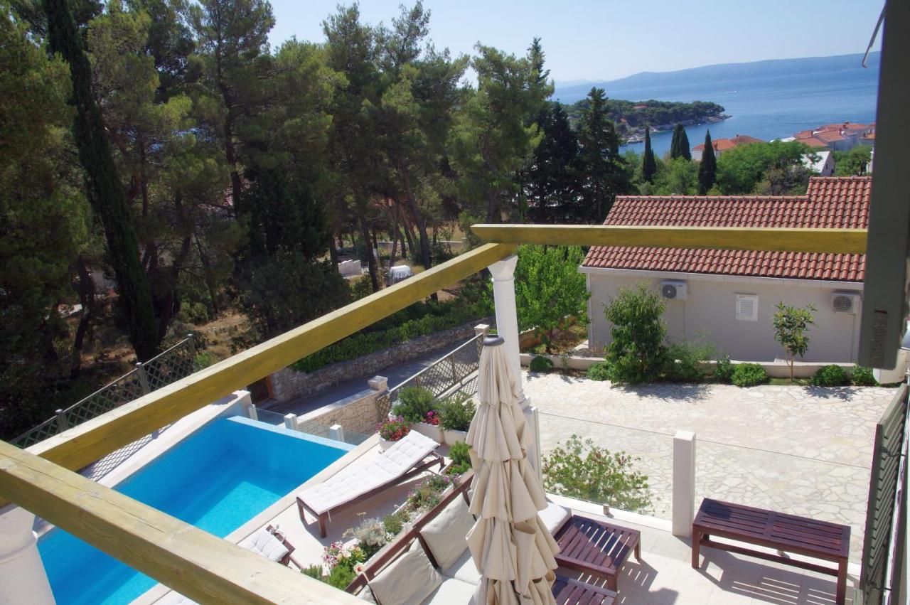 Holiday Home Nevista Sumartin Bagian luar foto