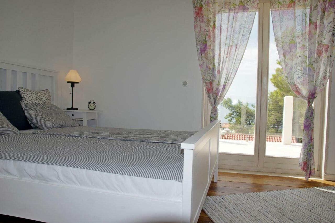 Holiday Home Nevista Sumartin Bagian luar foto
